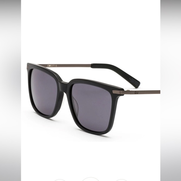 Otis Crossroads Matte Black Polarized Sunglasses - Picture 4 of 8